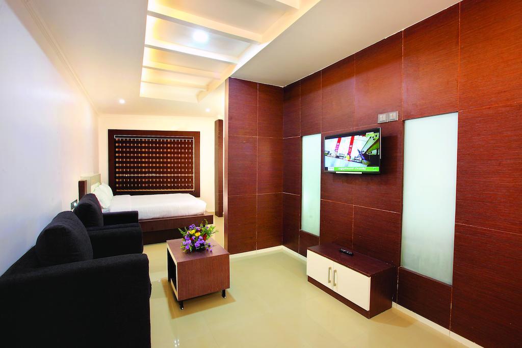 Holiday Hill Hotel & Suites Sultan Bathery Εξωτερικό φωτογραφία